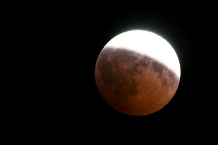 Kuwait to witness partial lunar eclipse on Wednesday