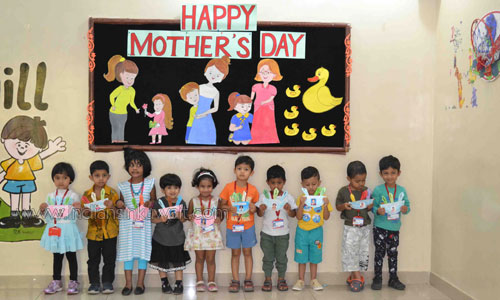 Mother’s Day Celebrations at the Kindergartens of Bhavans.