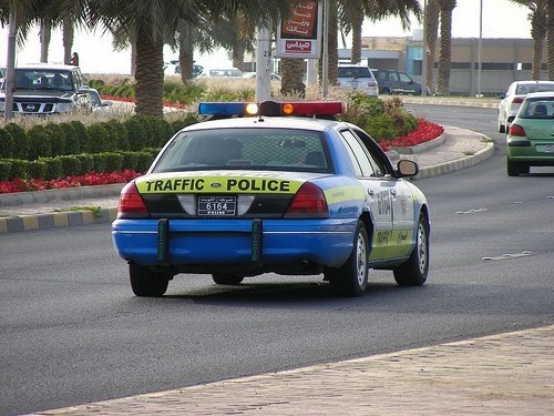 Traffic officers punished for issuing citations against citizens and expatriates