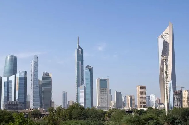 Kuwait’s total population reaches 4.86 million