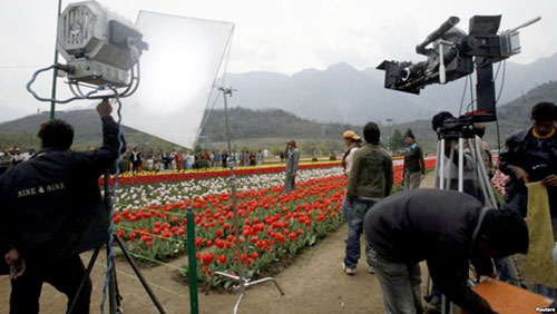 Kashmiri filmmakers urge people to save valley from climate change