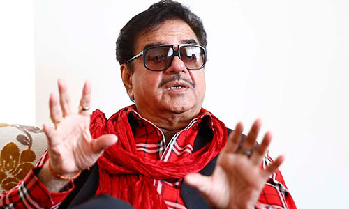Legendry actor Shatrughan Sinha to attend “Laughter with Music” in Kuwait
