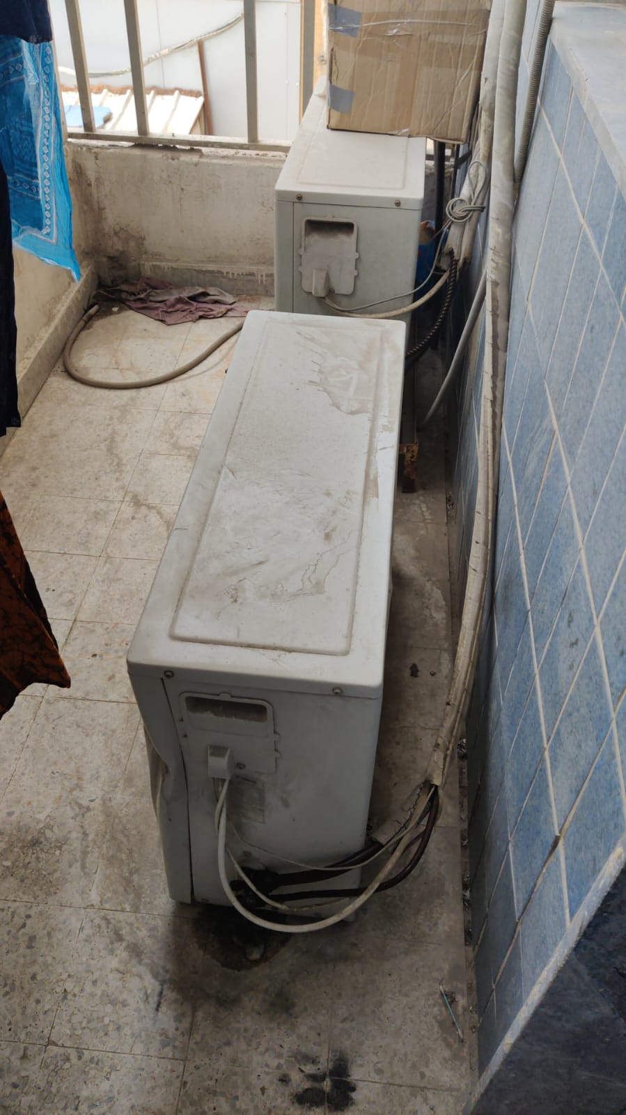 Armstrong air conditioner for sell 2 Ton