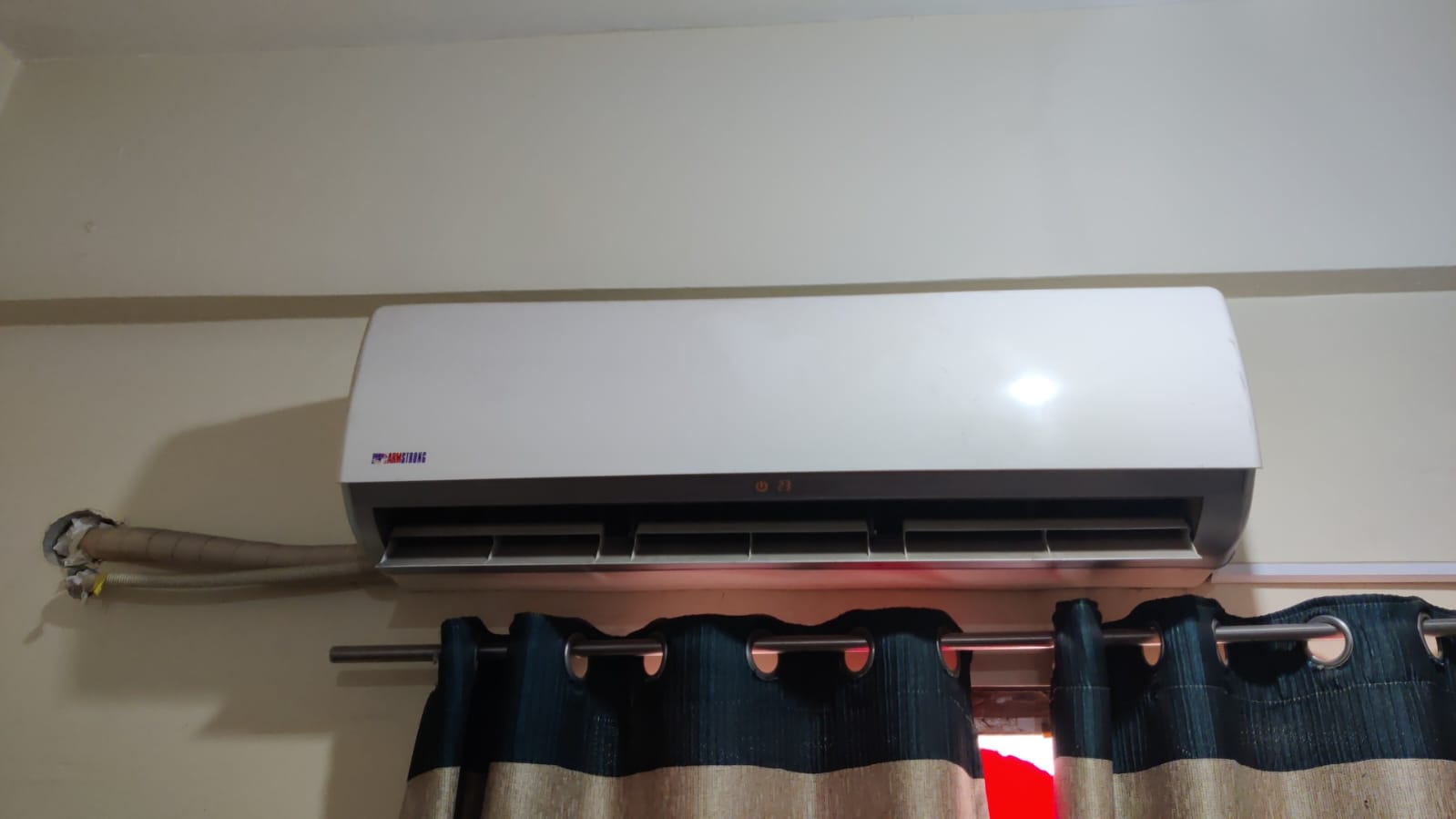 Armstrong air conditioner for sell 2 Ton