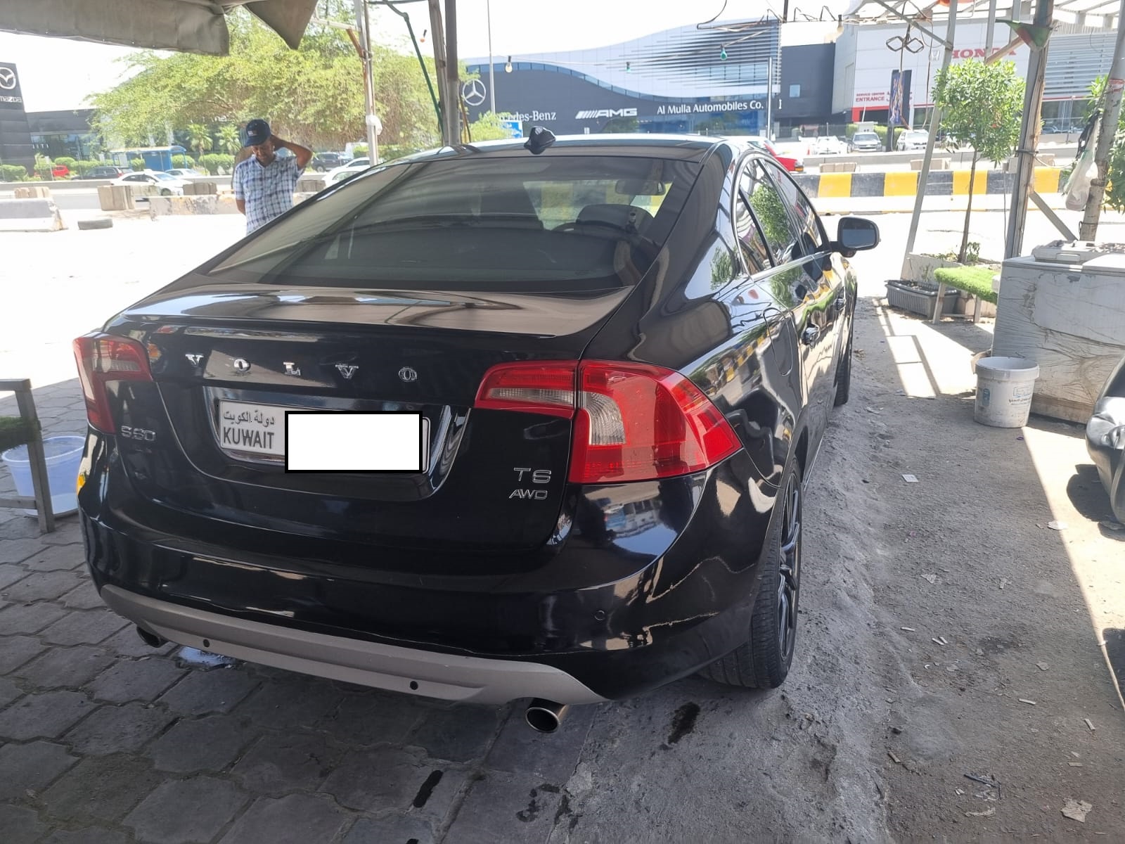 Volvo S60 2011 black color, full option