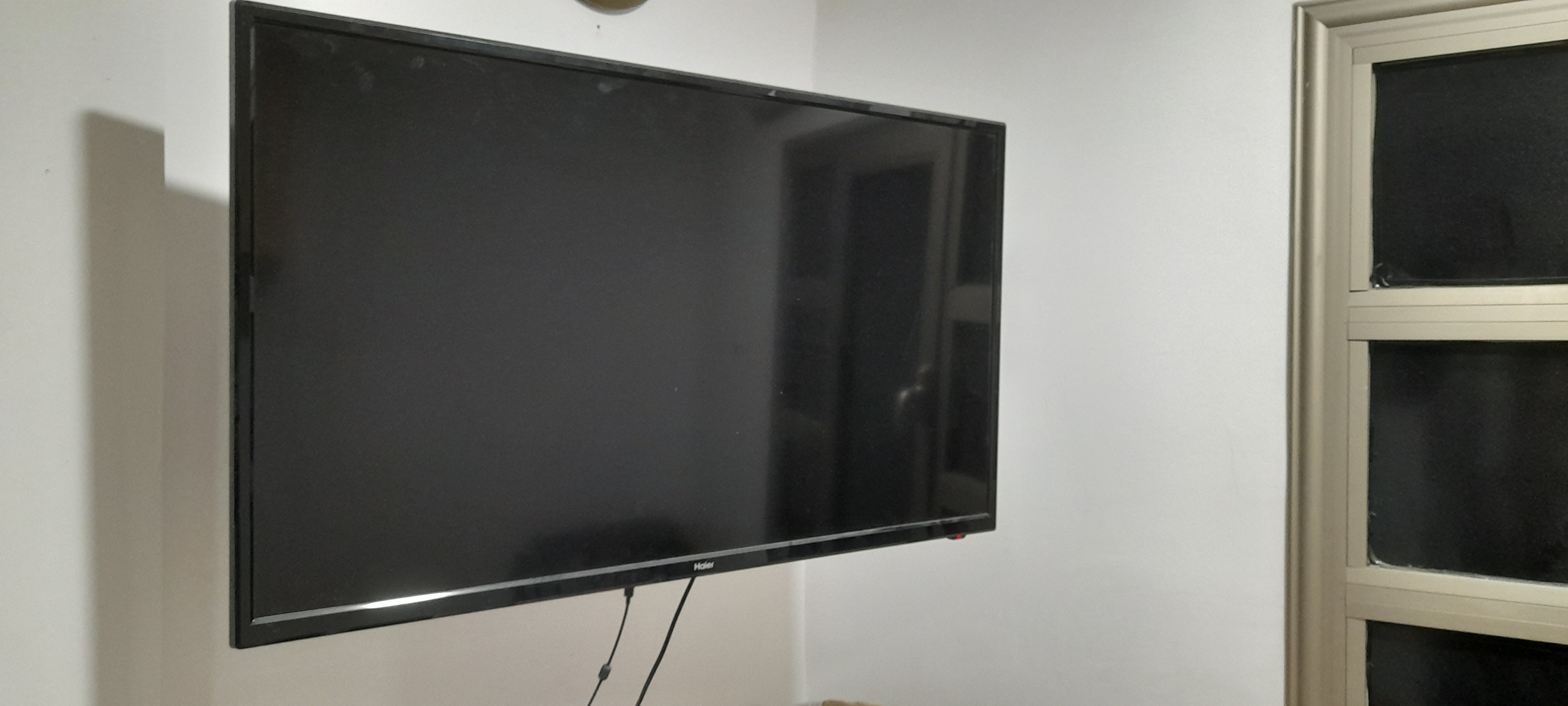 Haier 40" TV for sale