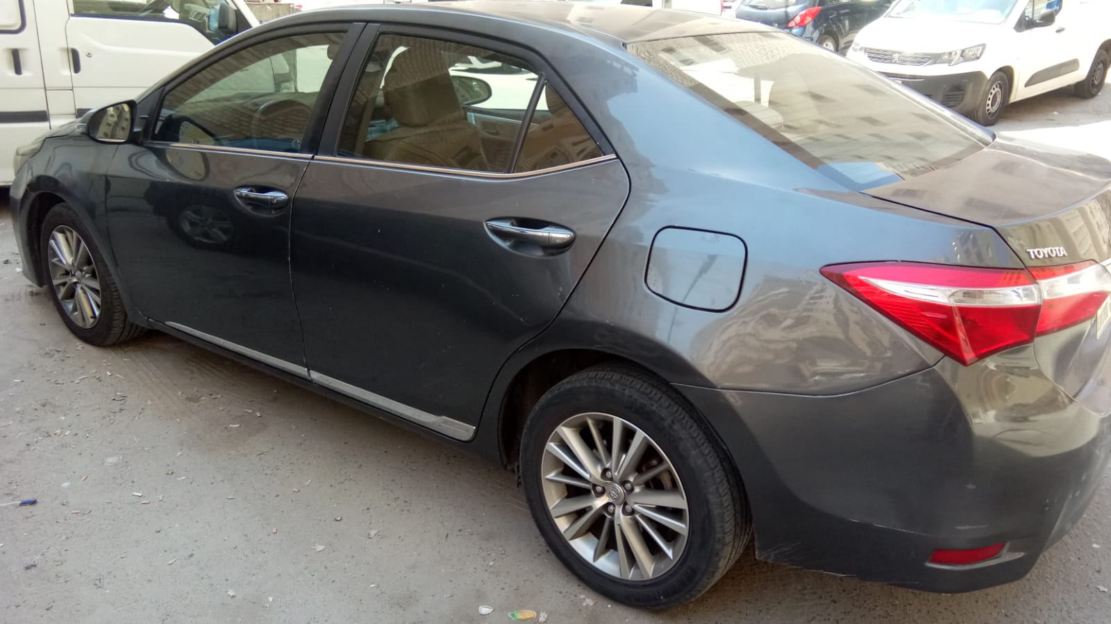 For Sales Toyota Corolla 2.0 2015  Model full option