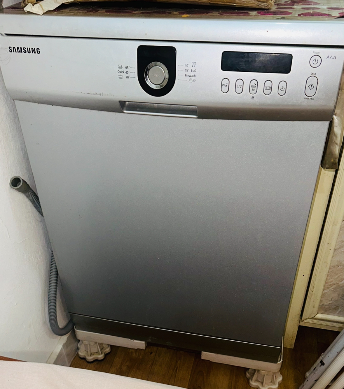 Samsung Dishwasher - Excellent condition (urgent sale)