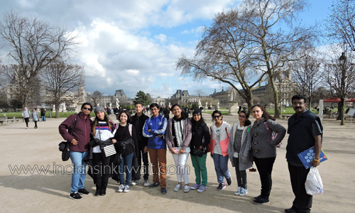 FAIPS Students on a trip to Paris