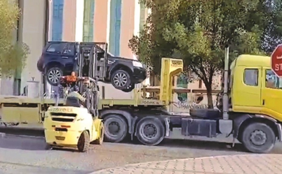 11 abandoned cars removed in Hawalli