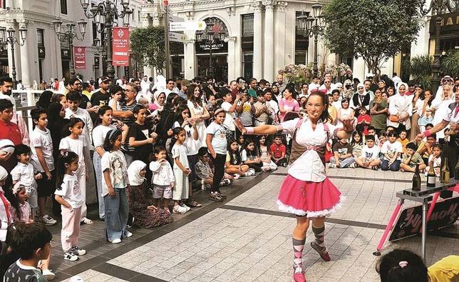 The Avenues Kuwait - The Avenues receives 1.5 mn visitors during Eid week,  including 1 mn during Eid holiday. More than one million people visited The  Avenues during the Eid Al Fitr