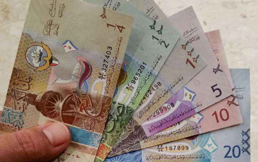 10 KD fine if sponsor delay salary of domestic workers