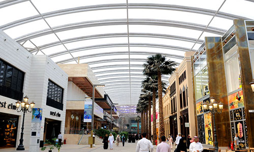 Massive crack down on smokers inside Avenues mall; 50 KD fine